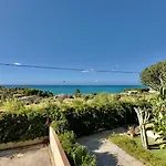 Jolinda Guest House, Accogliente Con 2 Da Letto, Vista Mare, Vicino Al Centro Di Con Piscina Fuori Terra