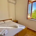 Jolinda Guest House, Accogliente Con 2 Da Letto, Vista Mare, Vicino Al Centro Di Con Piscina Fuori Terra Lejlighed Cefalù