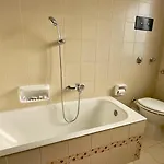 Jolinda Guest House, Accogliente Con 2 Da Letto, Vista Mare, Vicino Al Centro Di Con Piscina Fuori Terra * Cefalù