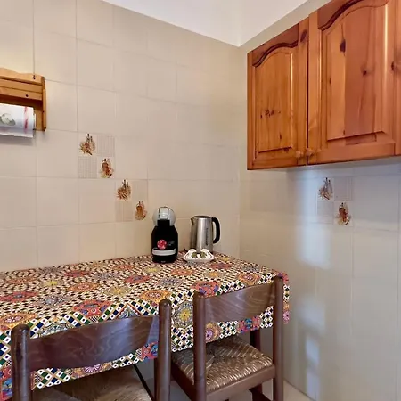 Jolinda Accogliente Vista Mare, Vicino Al Centro Di Con Piscina Fuori Terra 체팔루