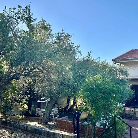 Jolinda Accogliente Vista Mare, Vicino Al Centro Di Con Piscina Fuori Terra 아파트 *