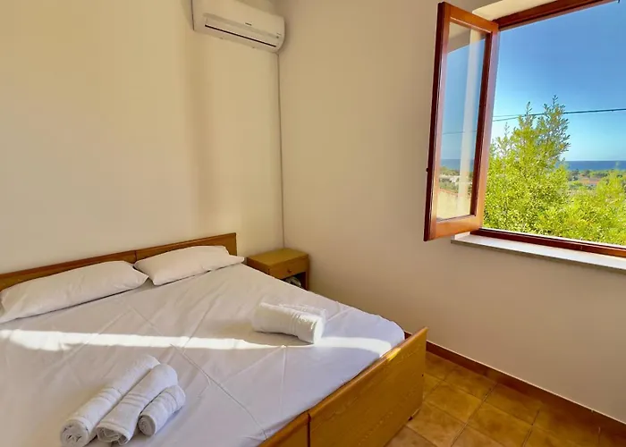 Jolinda Guest House, Accogliente Con 2 Da Letto, Vista Mare, Vicino Al Centro Di Con Piscina Fuori Terra Apartamento Cefalù