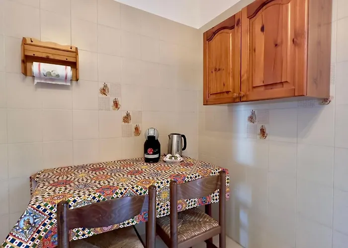 Jolinda Guest House, Accogliente Con 2 Da Letto, Vista Mare, Vicino Al Centro Di Con Piscina Fuori Terra Cefalù