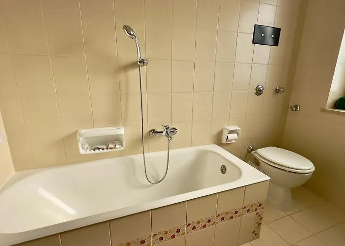 Jolinda Guest House, Accogliente Con 2 Da Letto, Vista Mare, Vicino Al Centro Di Con Piscina Fuori Terra * Cefalù