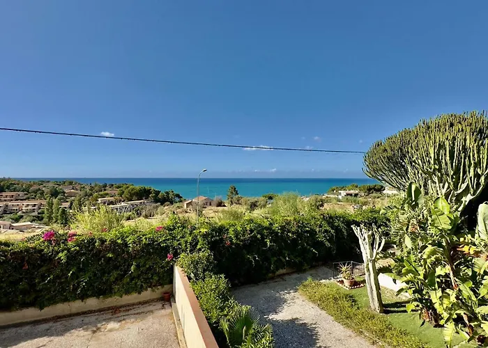 Jolinda Guest House, Accogliente Con 2 Da Letto, Vista Mare, Vicino Al Centro Di Con Piscina Fuori Terra