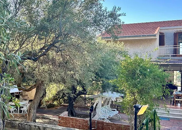 Jolinda Guest House, Accogliente Con 2 Da Letto, Vista Mare, Vicino Al Centro Di Con Piscina Fuori Terra Cefalù